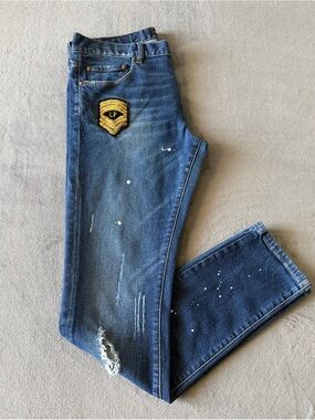 Men's Skinny Jeans in Dark Blue with Embroidered Patch